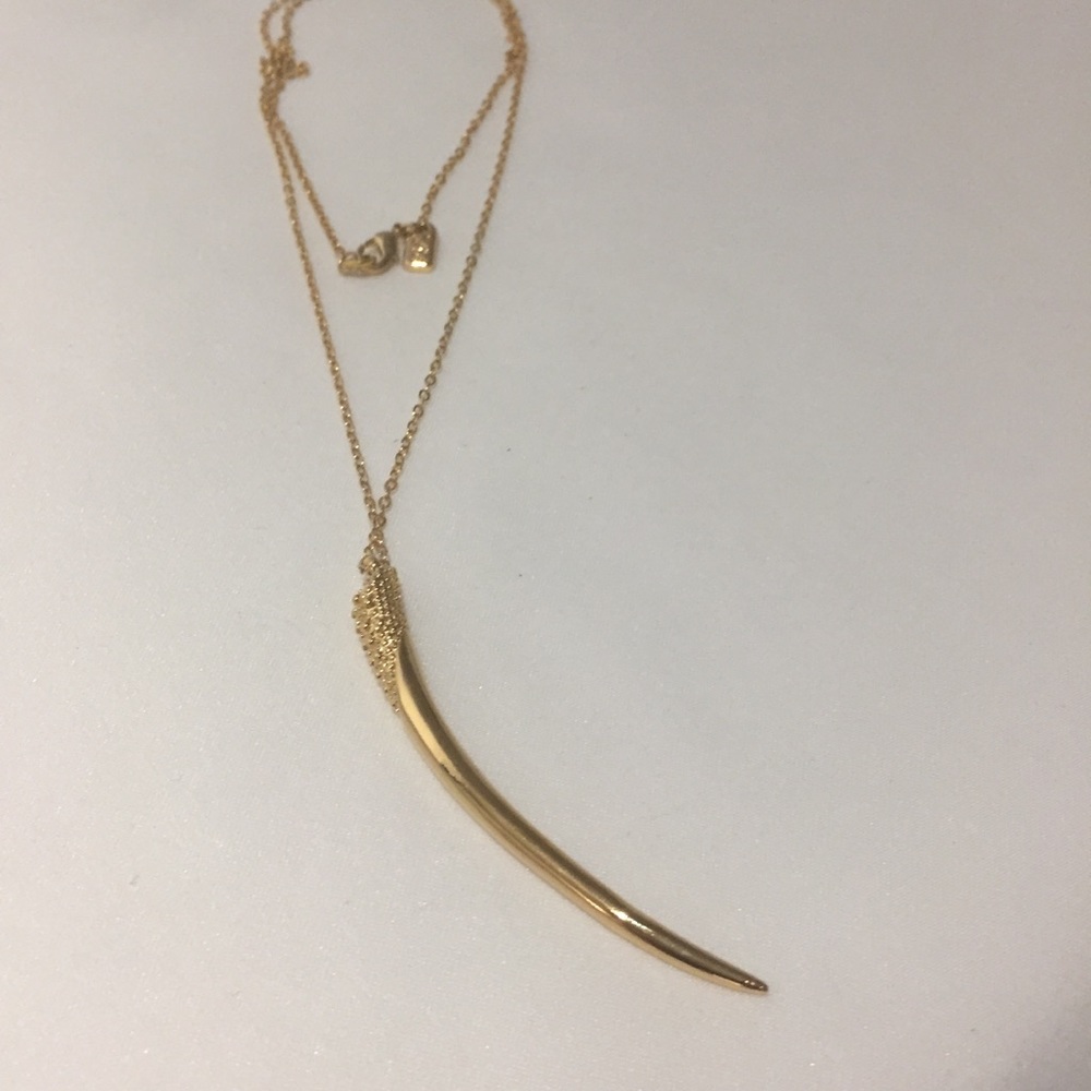 New Vanessa Mooney gold tusk horn pendant necklace